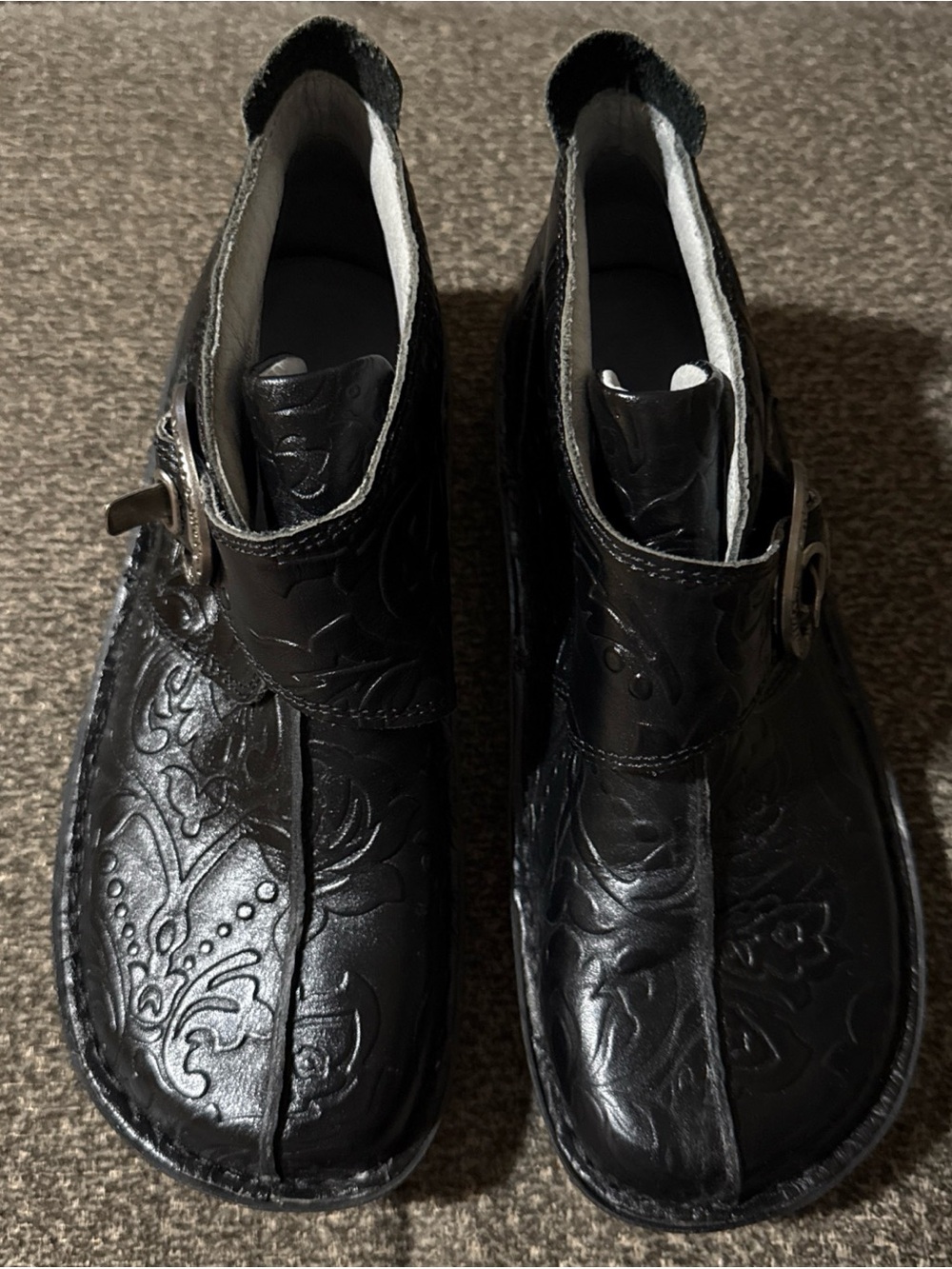 Algeria Women’s Black Embossed Leather Buckle Shoes